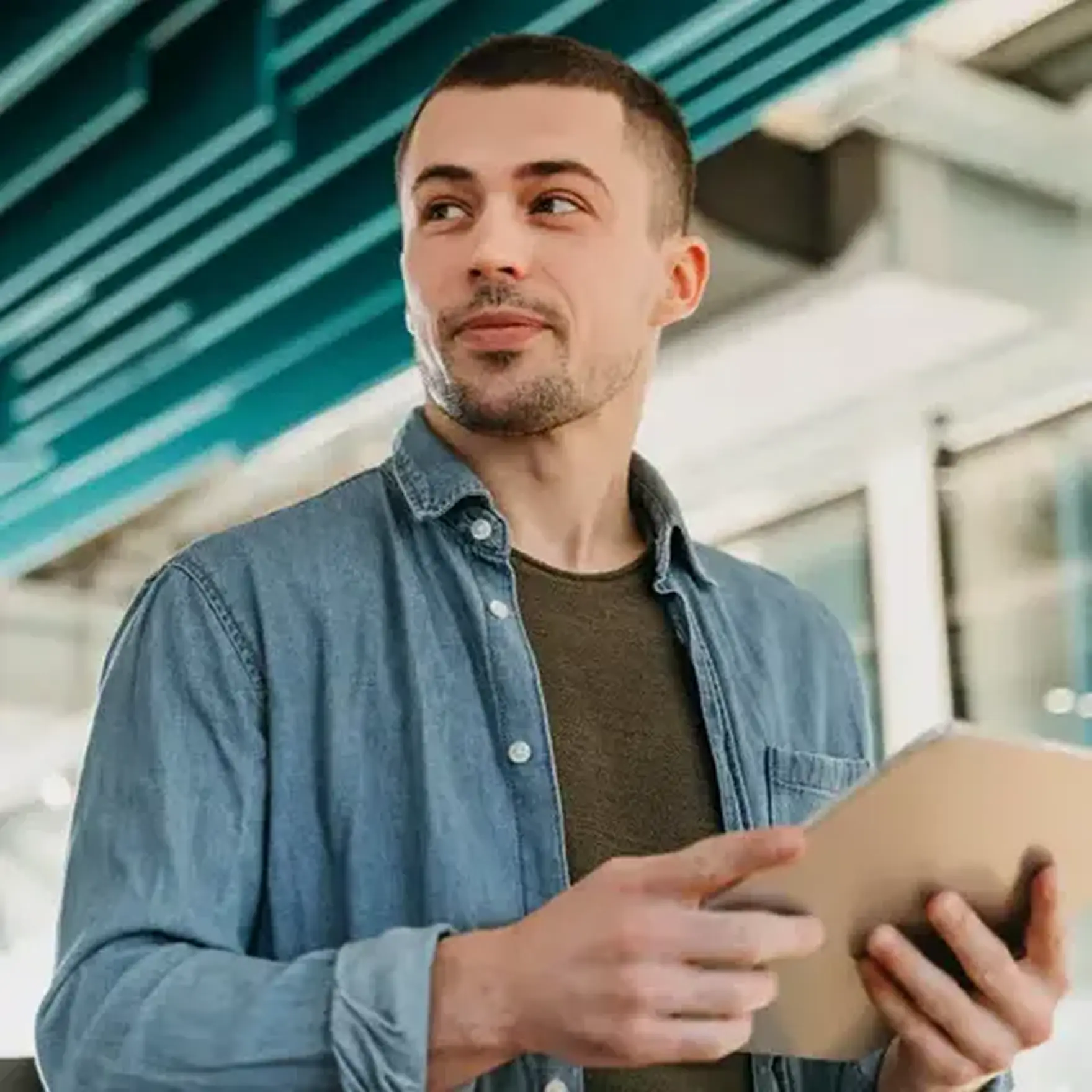 Carlos Mendez, Director of Fleet Operations at RouteWise Logistics